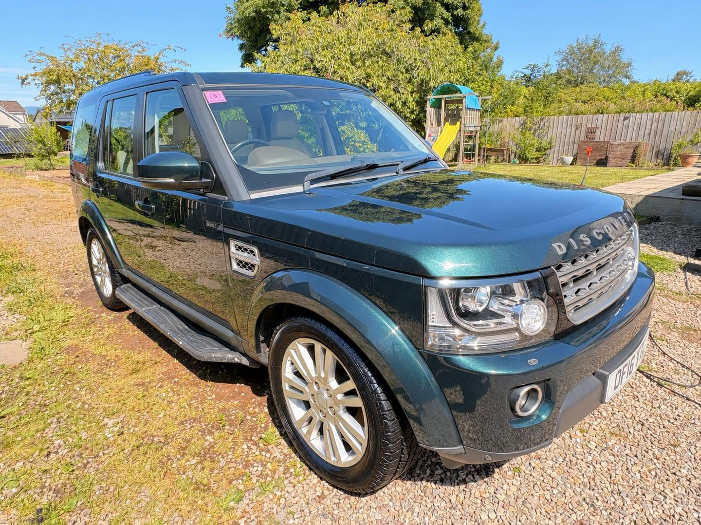 Freshly valeted Discovery exterior
